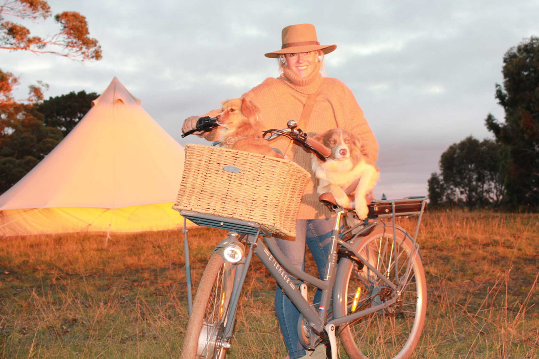 Lekker Bikes Jordaan ME JANE AND CAMP OUT