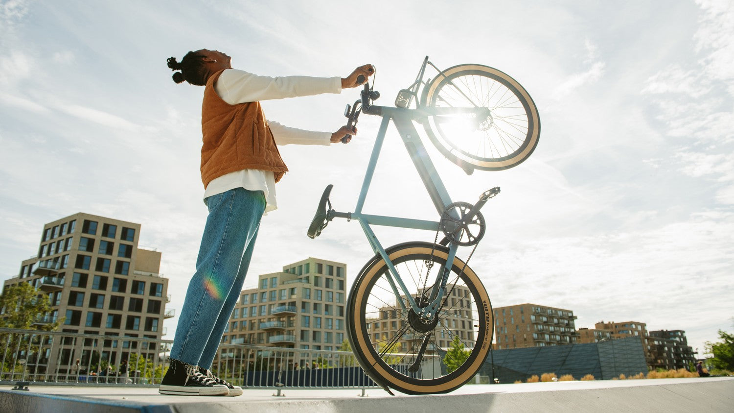 Lekker Bikes Amsterdam plus concrete blue ebike Lekker Bikes Amsterdam plus concrete blue ebike