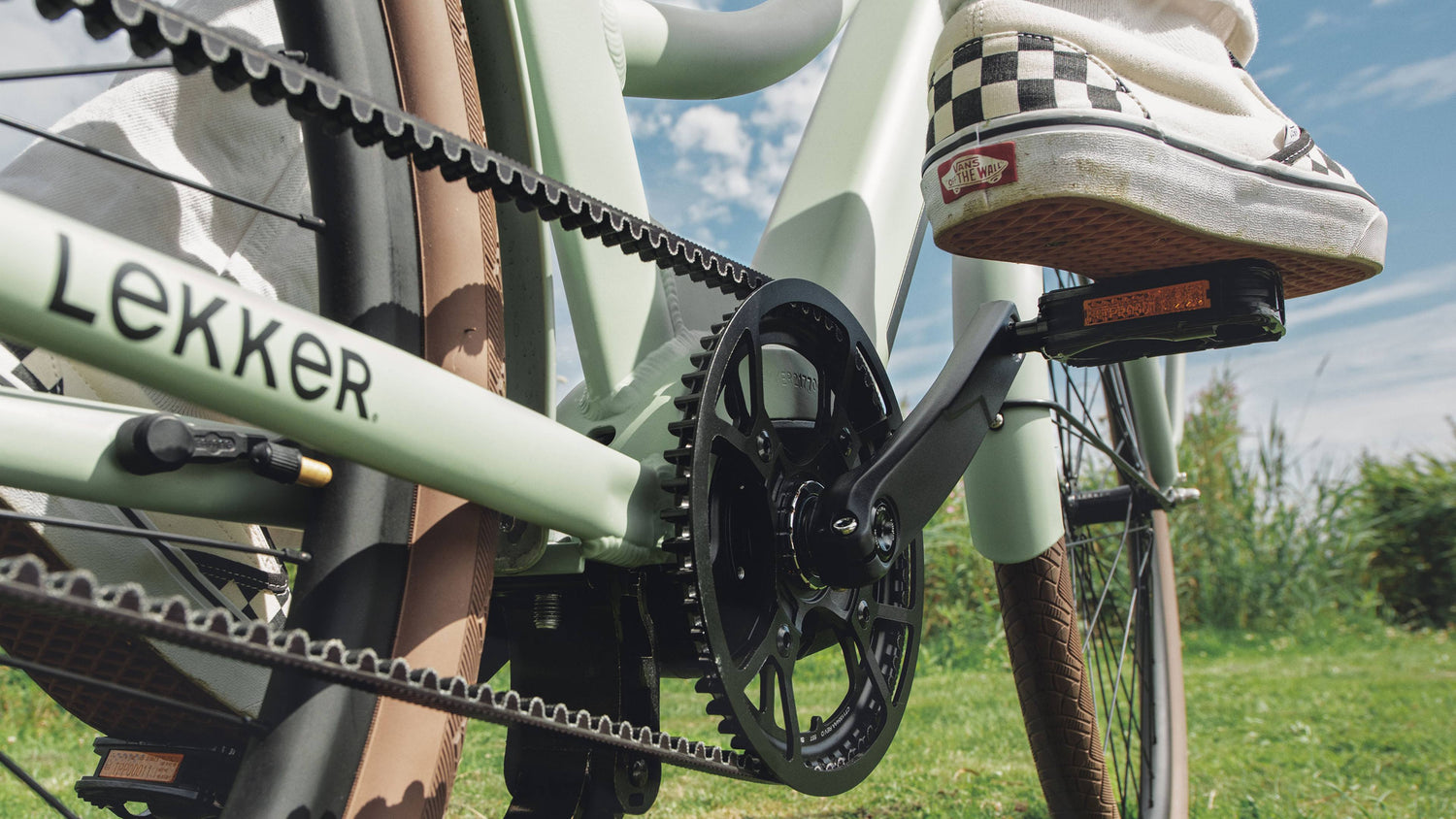 Olive green Jordaan GT ebike carbon belt drive Lekker Bike Olive green Jordaan GT ebike carbon belt drive Lekker Bike