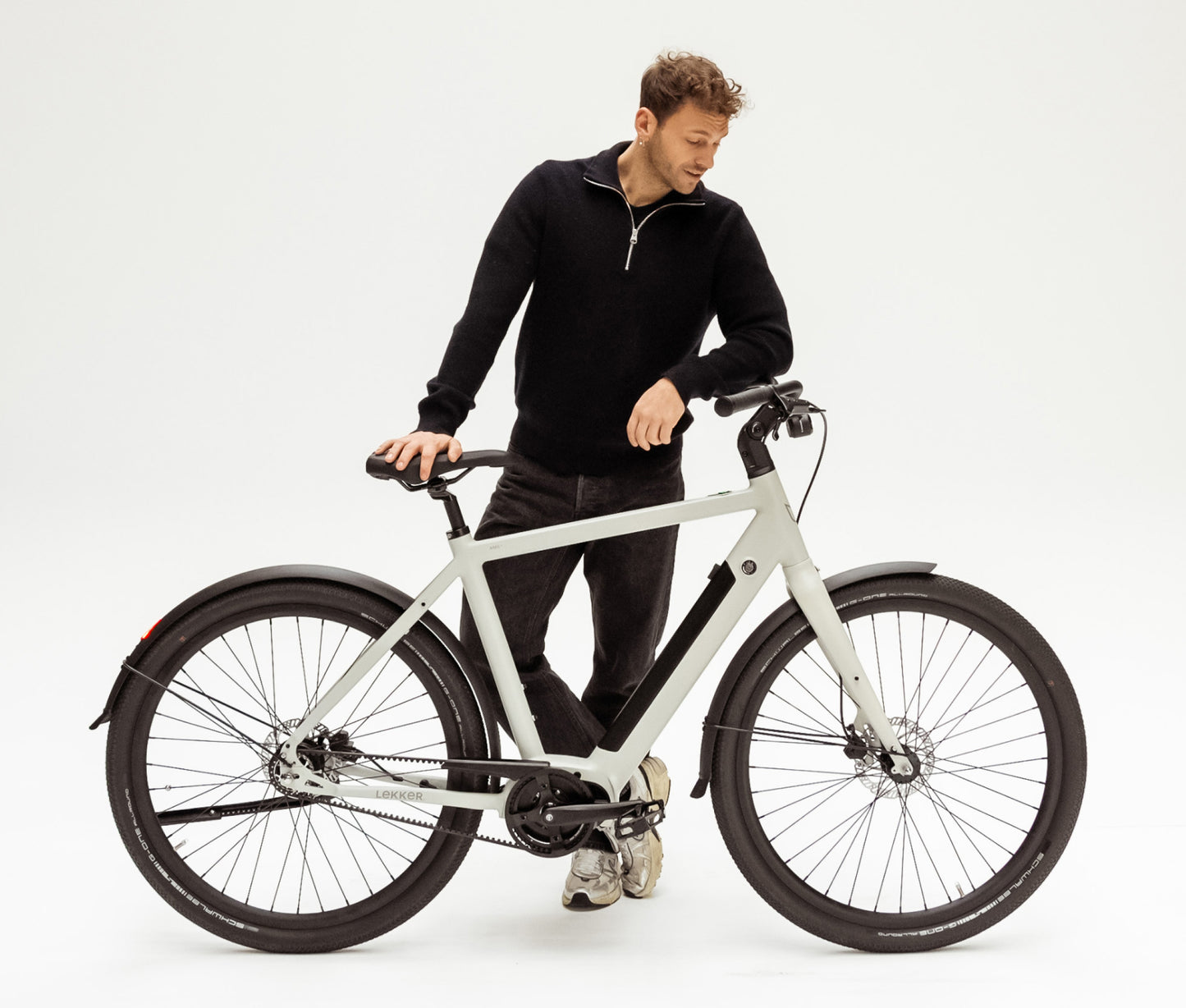 Amsterdam_Urban_Back_Alpine White_Alpine Wit_Alpine Weiß_Lifestyle_1