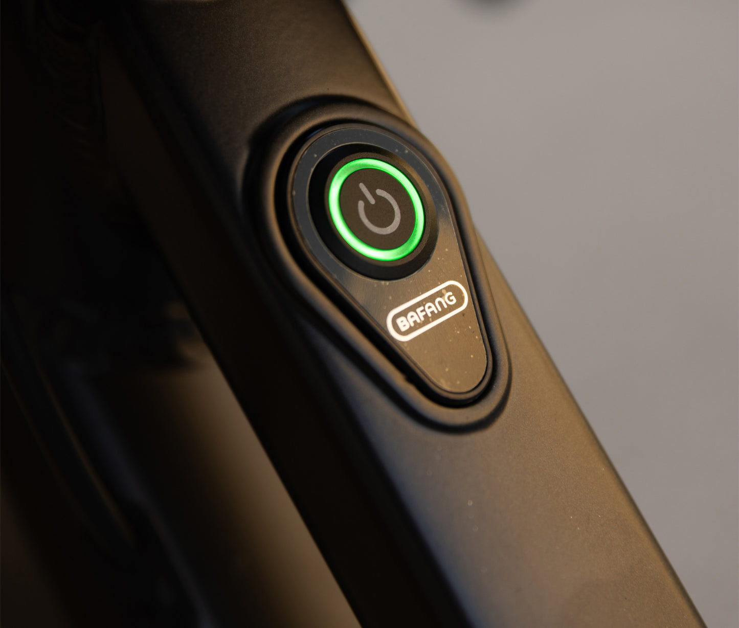 Jordaan Urban back Black_Front_Zwart_Schwarz_lifestyle_2